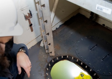 ROV Makes ‘Splash’ With Demo Aboard USS Iwo Jima (LHD 7)