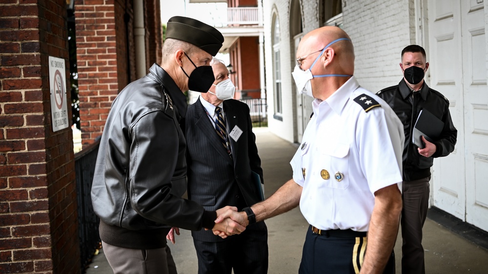 U.S. Army General Hokanson visits IADC