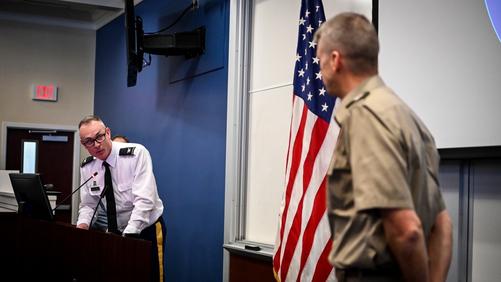 U.S. Army General Hokanson visits IADC