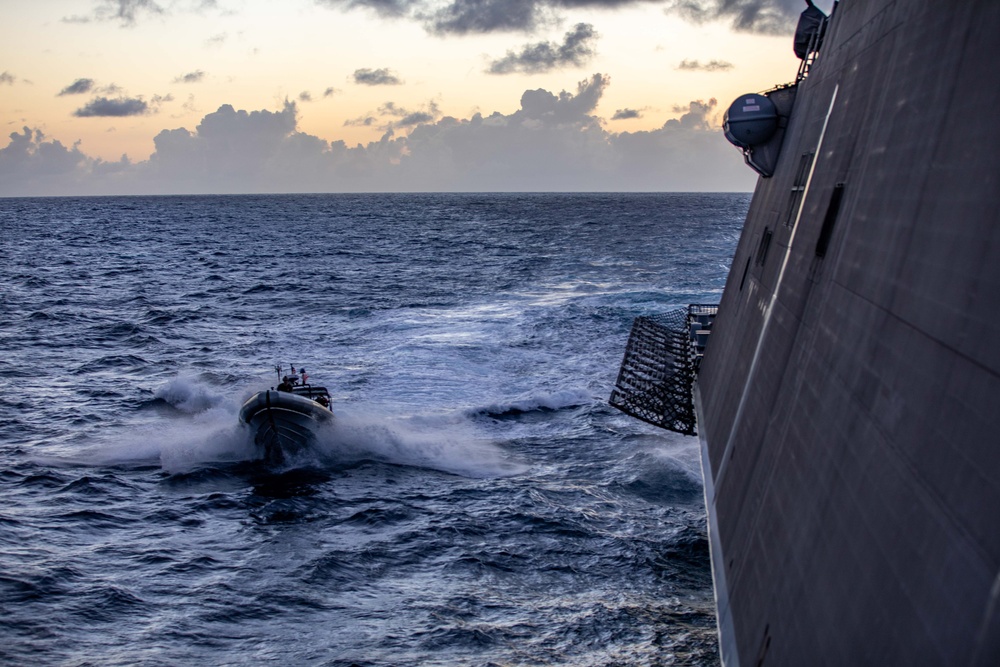 USS Milwaukee Conducts AUF/SUF Exercise