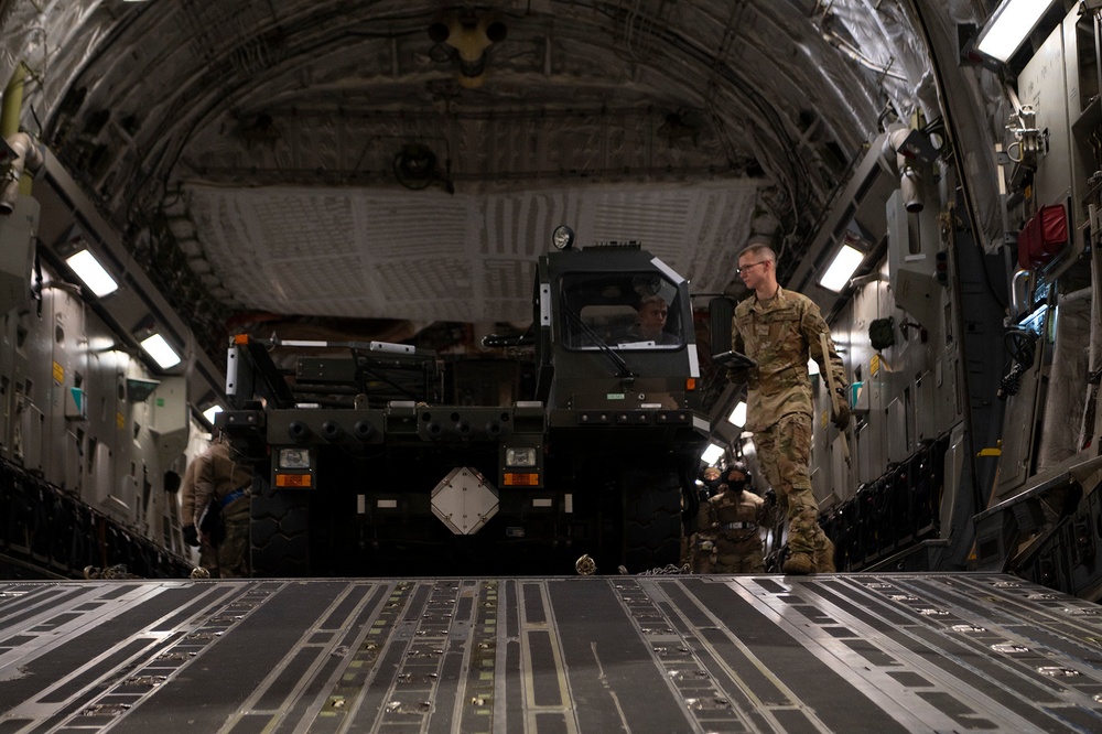 Travis AFB delivers aid to Ukraine