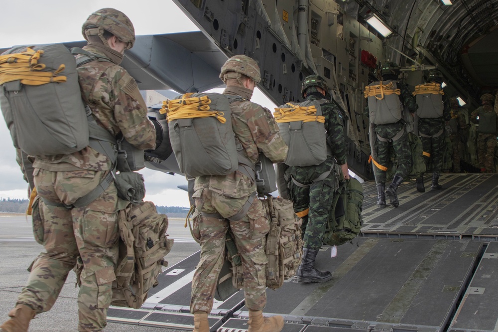 U.S. and Thai Paratroopers conduct bilateral airborne training