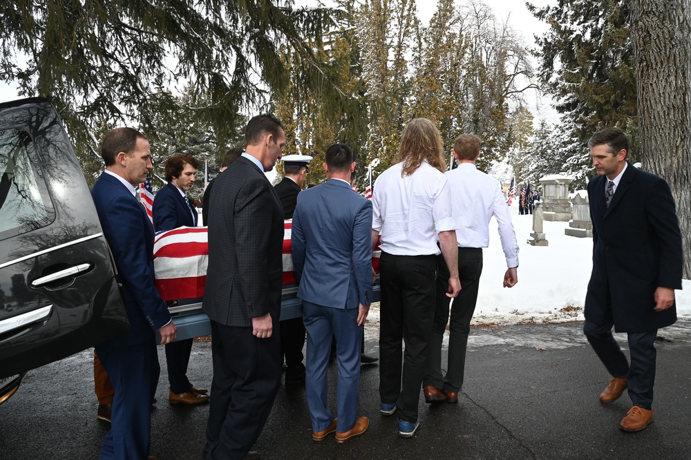 &quot;Candy Bomber&quot; laid to rest