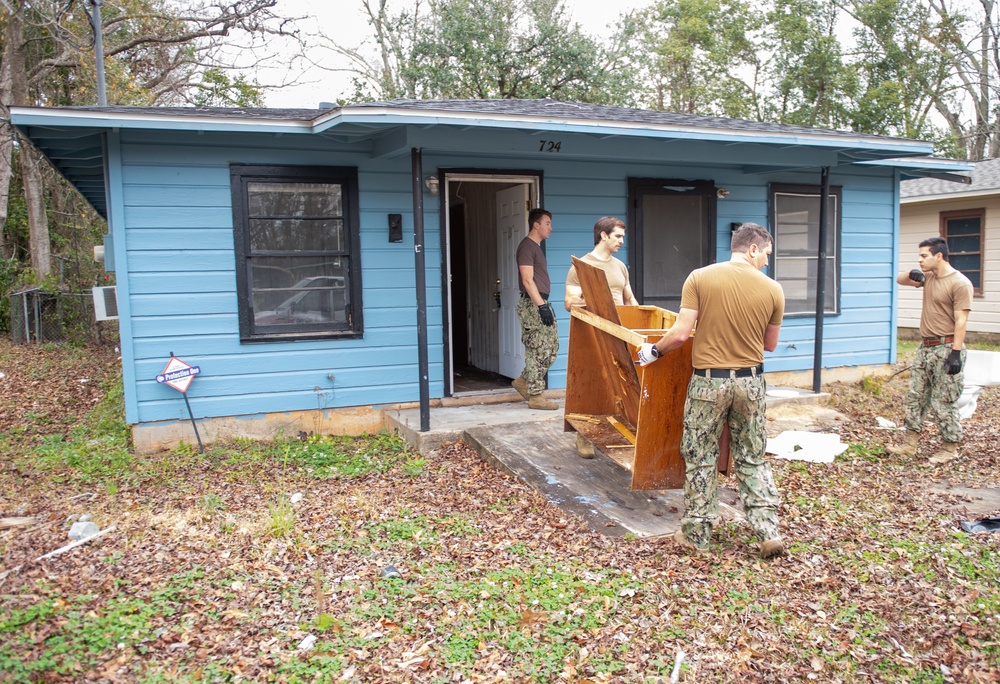 Sailors Volunteer at Habitat for Humanity Build During Mobile Navy Week