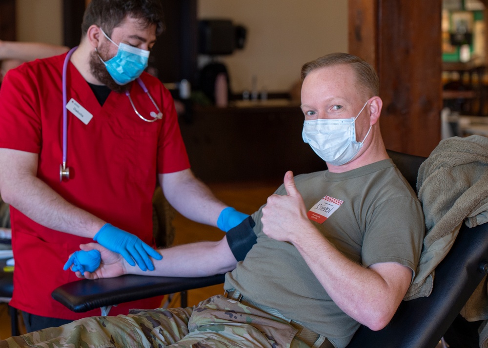 Idaho National Guard Members Donate Blood with the American Red Cross