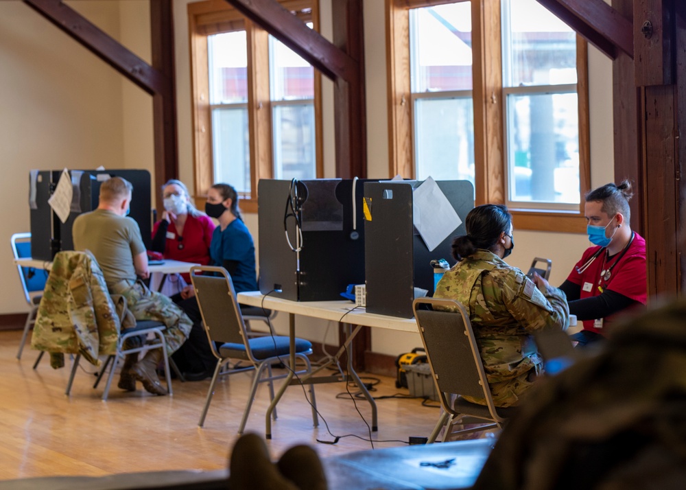 Idaho National Guard Members Donate Blood with the American Red Cross
