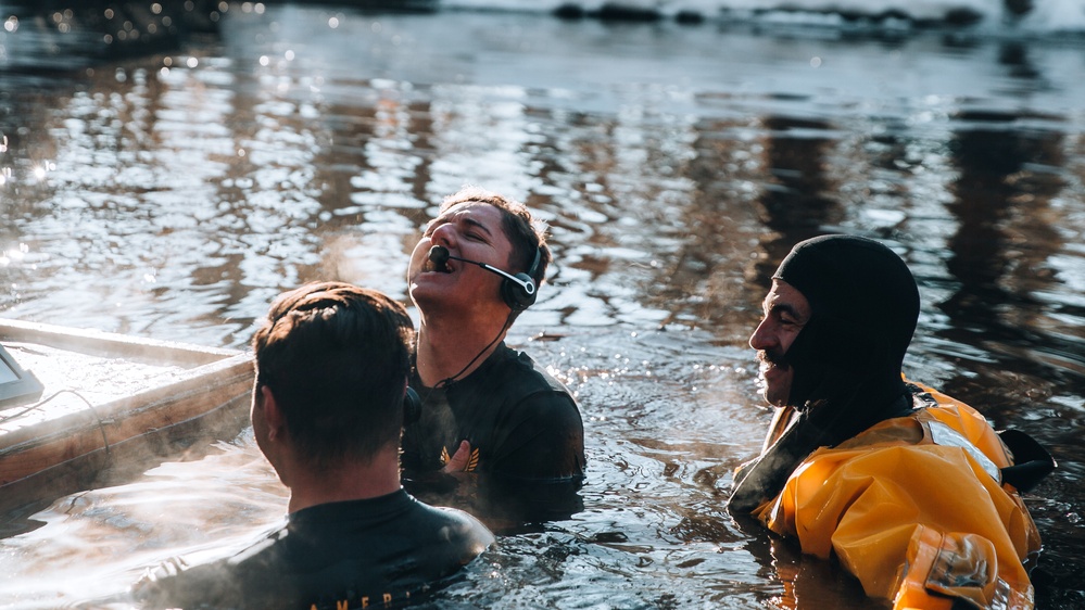 3/3 Conducts MTX 2-22: Service Members Conduct Hypothermia Training