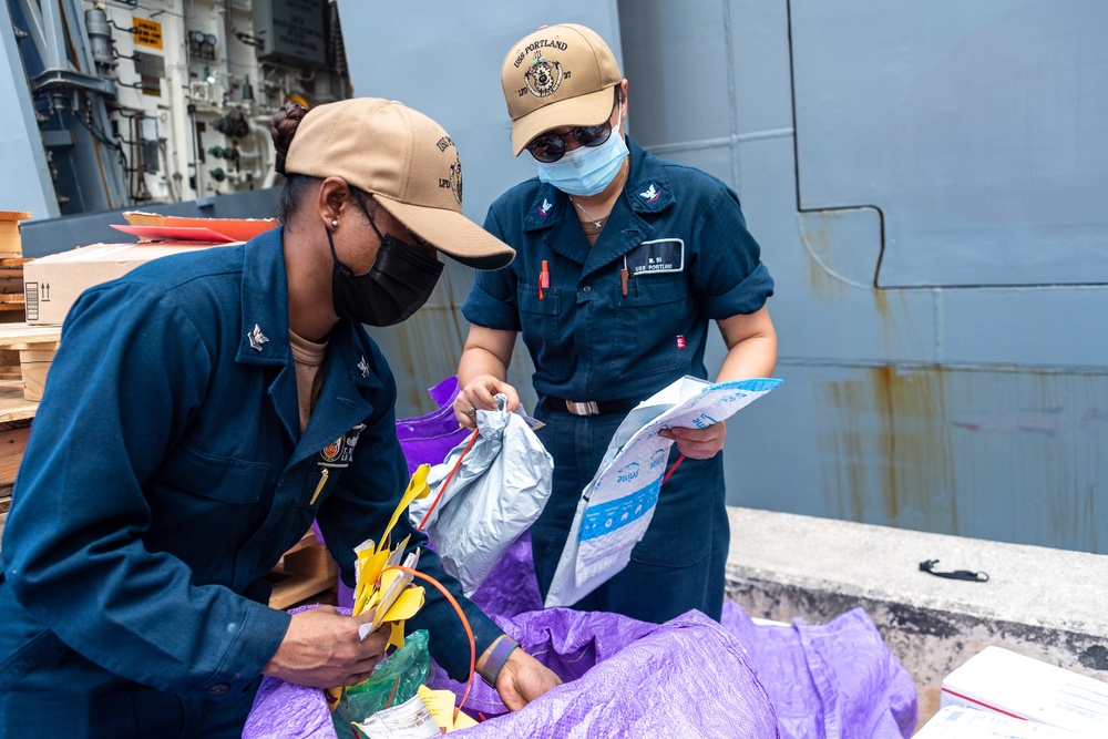 DVIDS - Images - USS Portland (LPD 27) Resupplies in Guam [Image 3 of 3]