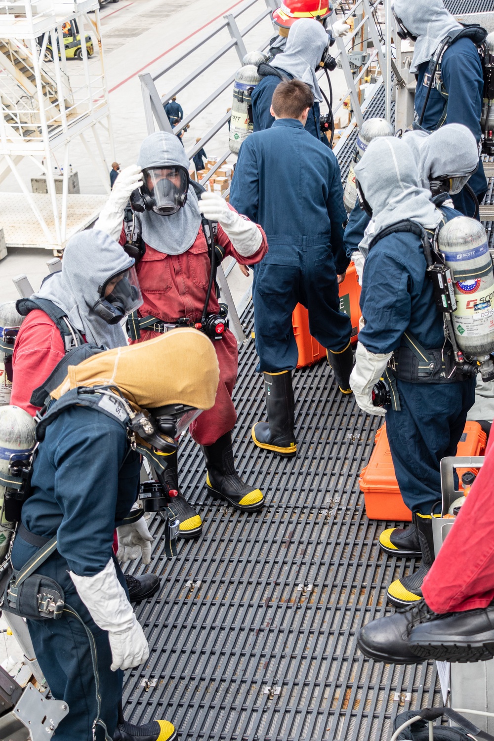 DVIDS - Images - USS Portland (LPD 27) Conducts Drills at Naval Base ...