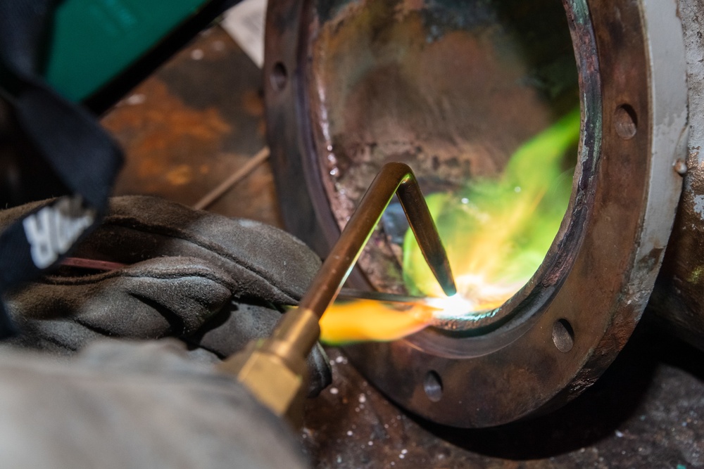 USS Portland (LPD 27) Daily Operations-Welding