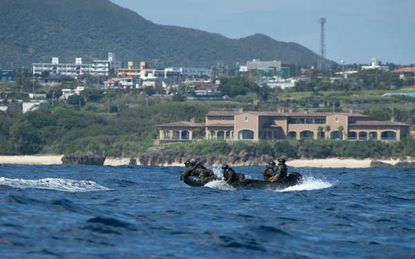 JWX 22 | CLB-4 Marines conduct amphibious resupply with Combat Rubber Raiding Craft