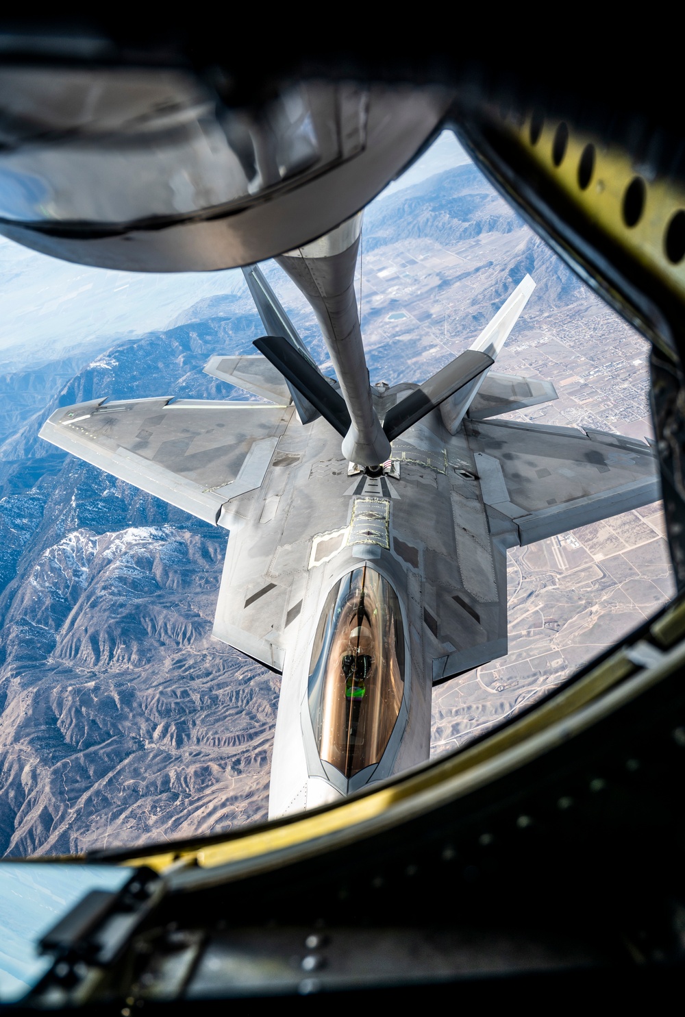 370th Flight Test Squadron Conducts Aerial Refueling