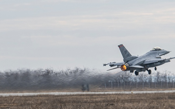480th EFS arrives in Romania