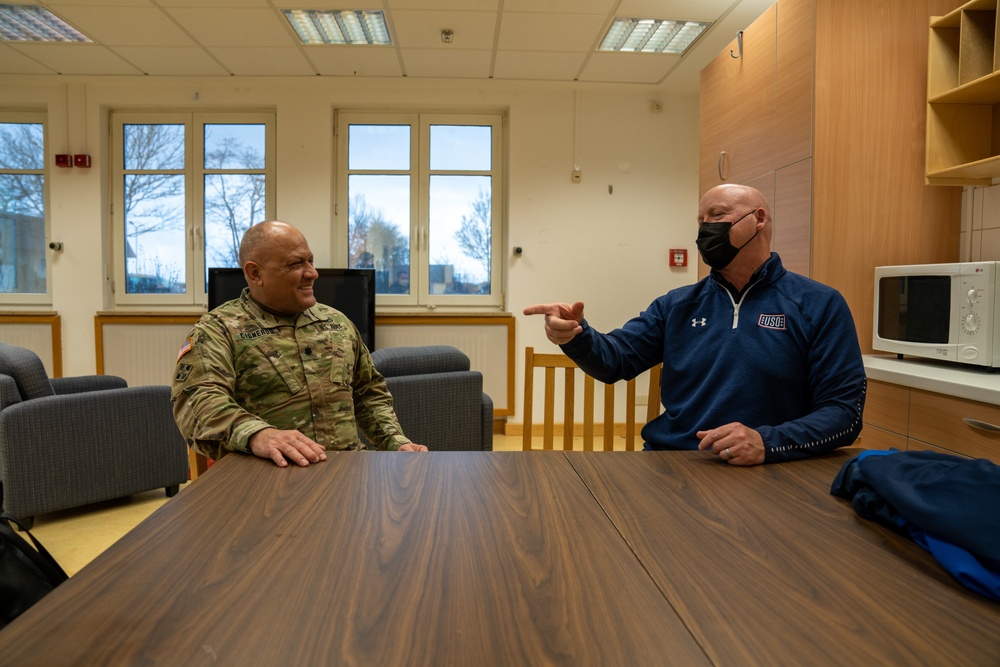 Lt. Col. Miguel Cisneros meets with USO Leadership