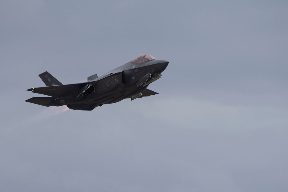 F-35s depart Spangdahlem AB