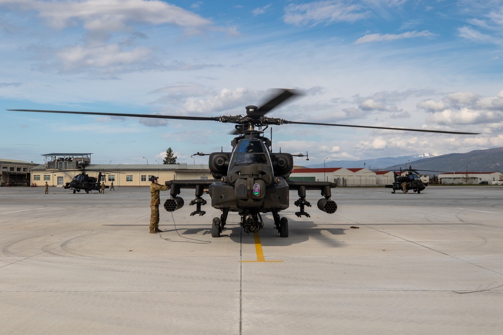 1st Air Cavalry Brigade moves aircraft to Poland