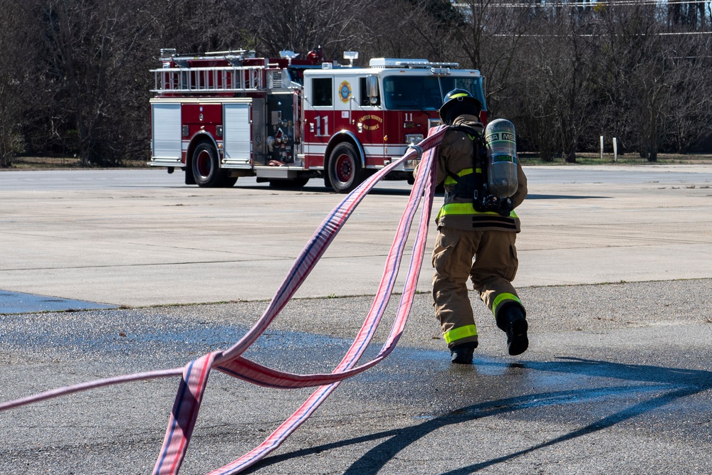 SJAFB Firefighter Airmen perform live-fire exercise