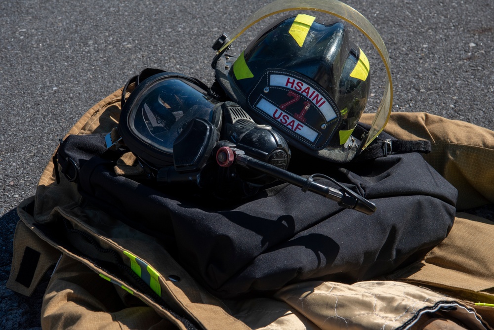 SJAFB Firefighter Airmen perform live-fire exercise