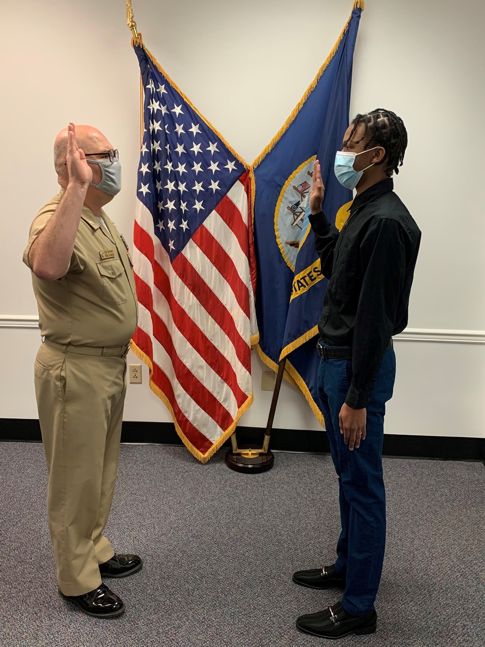 Future Sailor Enlists in Navy