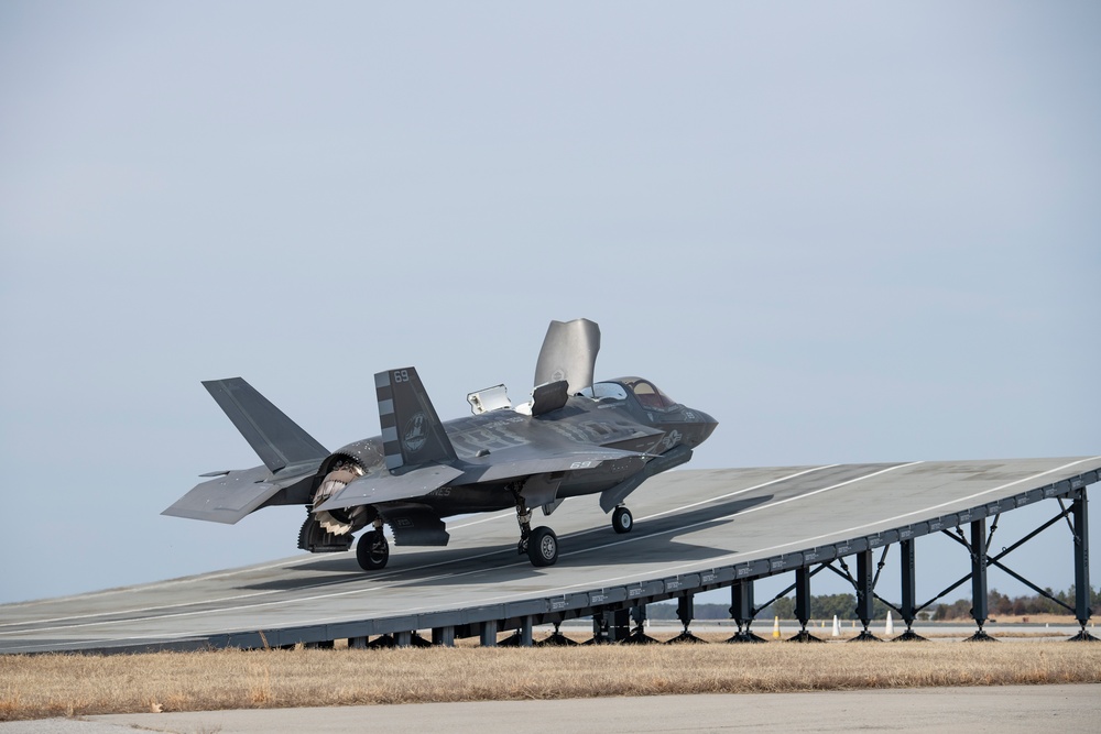 VX-23 F-35B Short Takeoff Launch - NAS Patuxent River, Md.