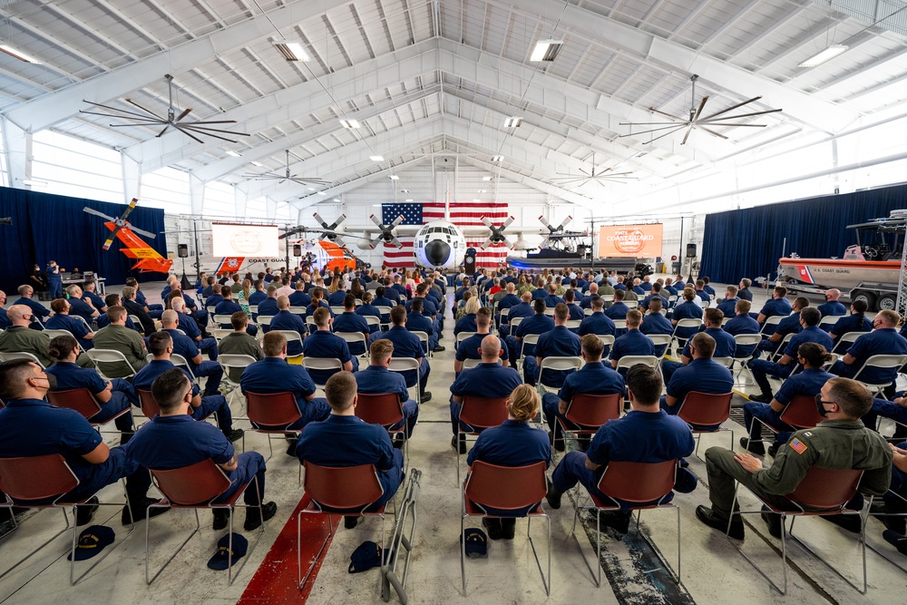 Coast Guard Commandant delivers State of the Coast Guard address in Clearwater, Florida