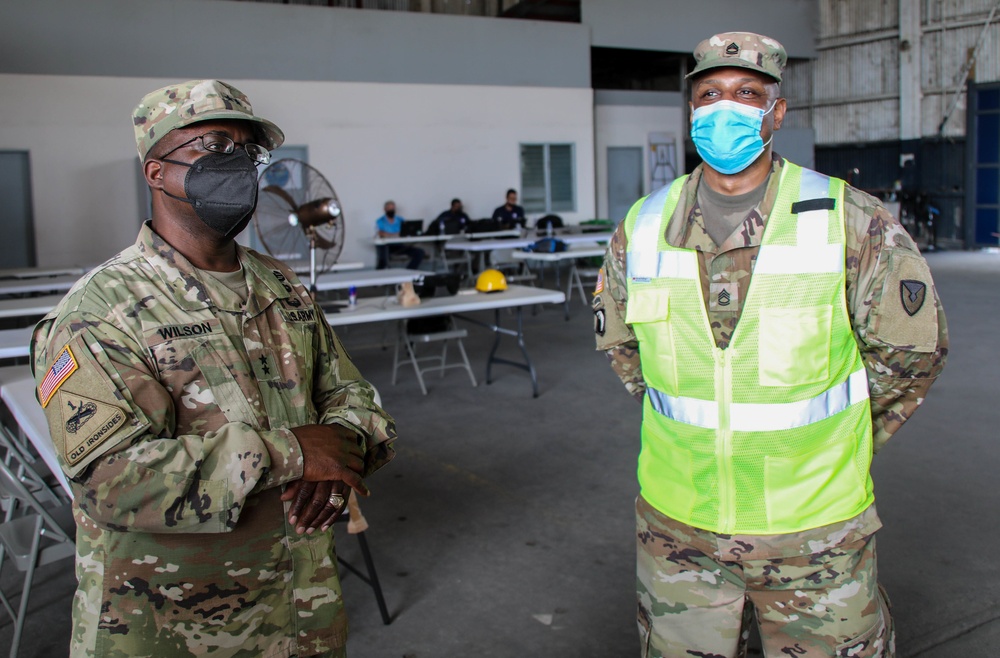 8th TSC Commanding General, Maj. Gen David Wilson Meets with Soldiers from Army Field Support Battalion-Charleston