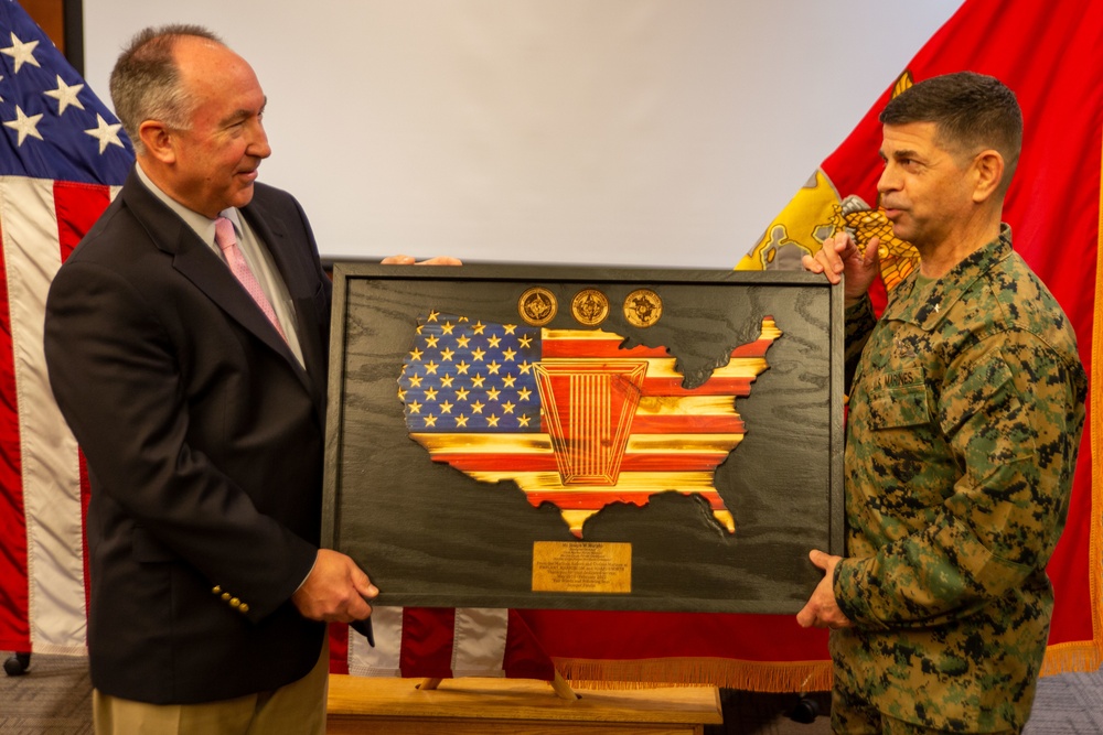 DVIDS - Images - Executive Director Retirement Ceremony [Image 8 Of 10]