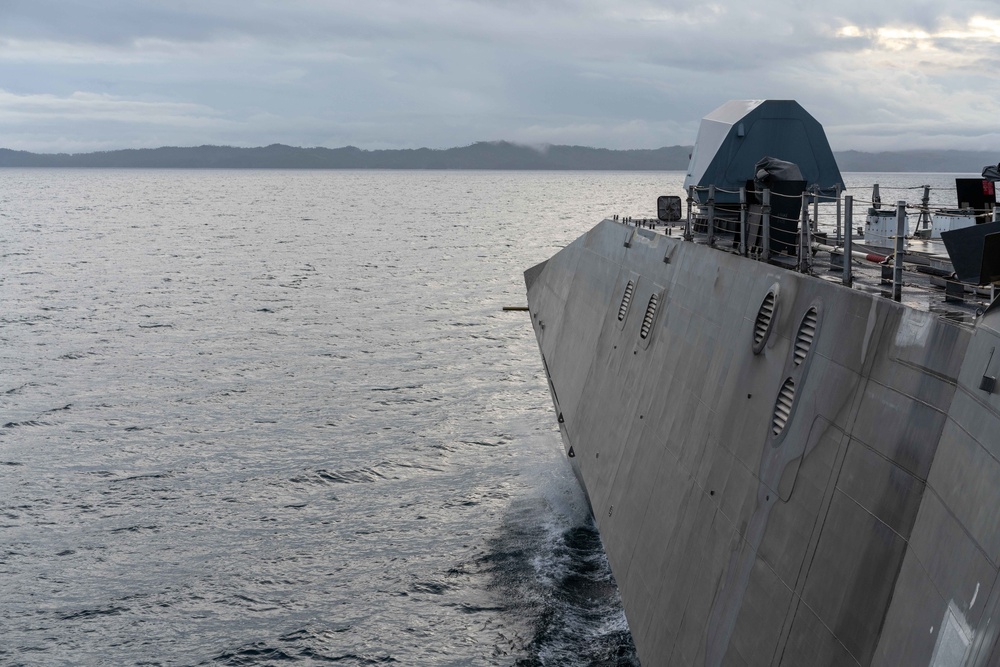 USS Jackson conducts archipelagic sea lane passage