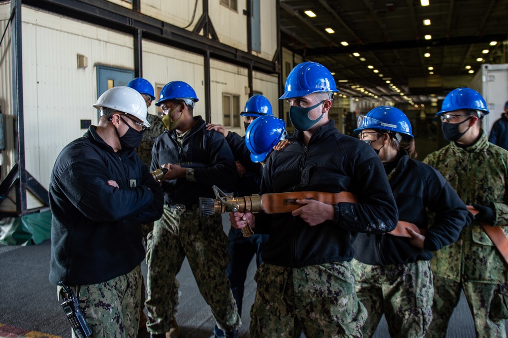 USS Ronald Reagan (CVN 76) Damage Control Drill USS Ronald Reagan (CVN 76) Damage Control Drill