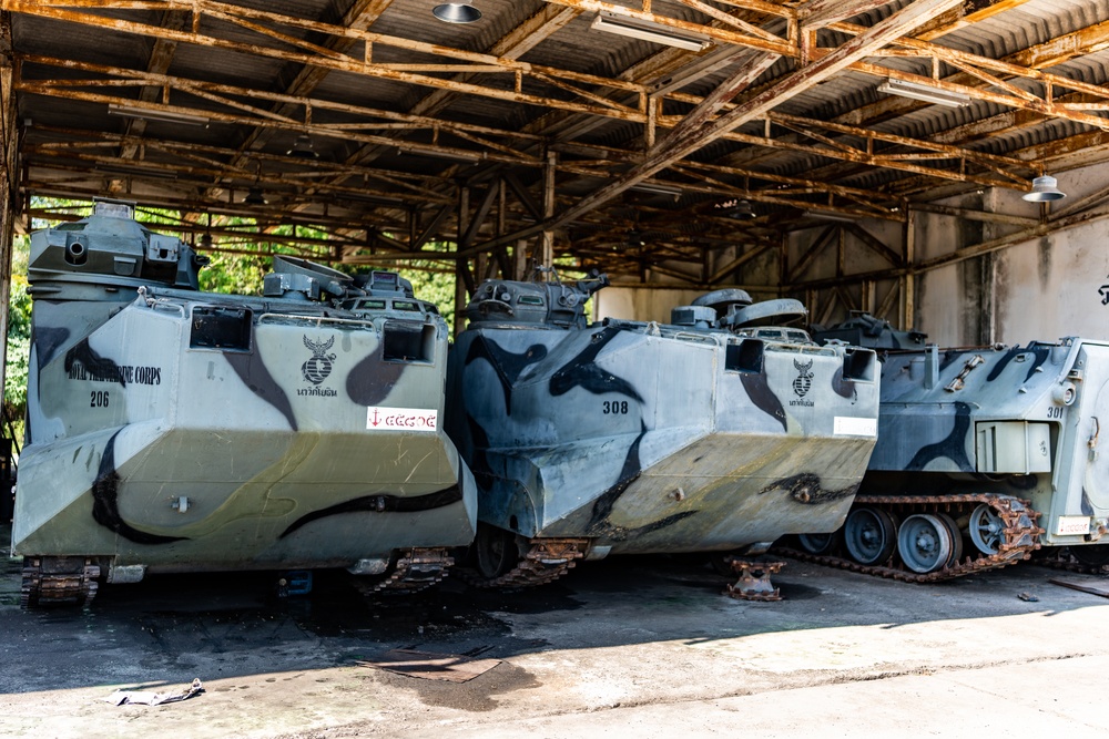 Royal Thai, U.S. Marines conduct Amphibious Assault Vehicle Training