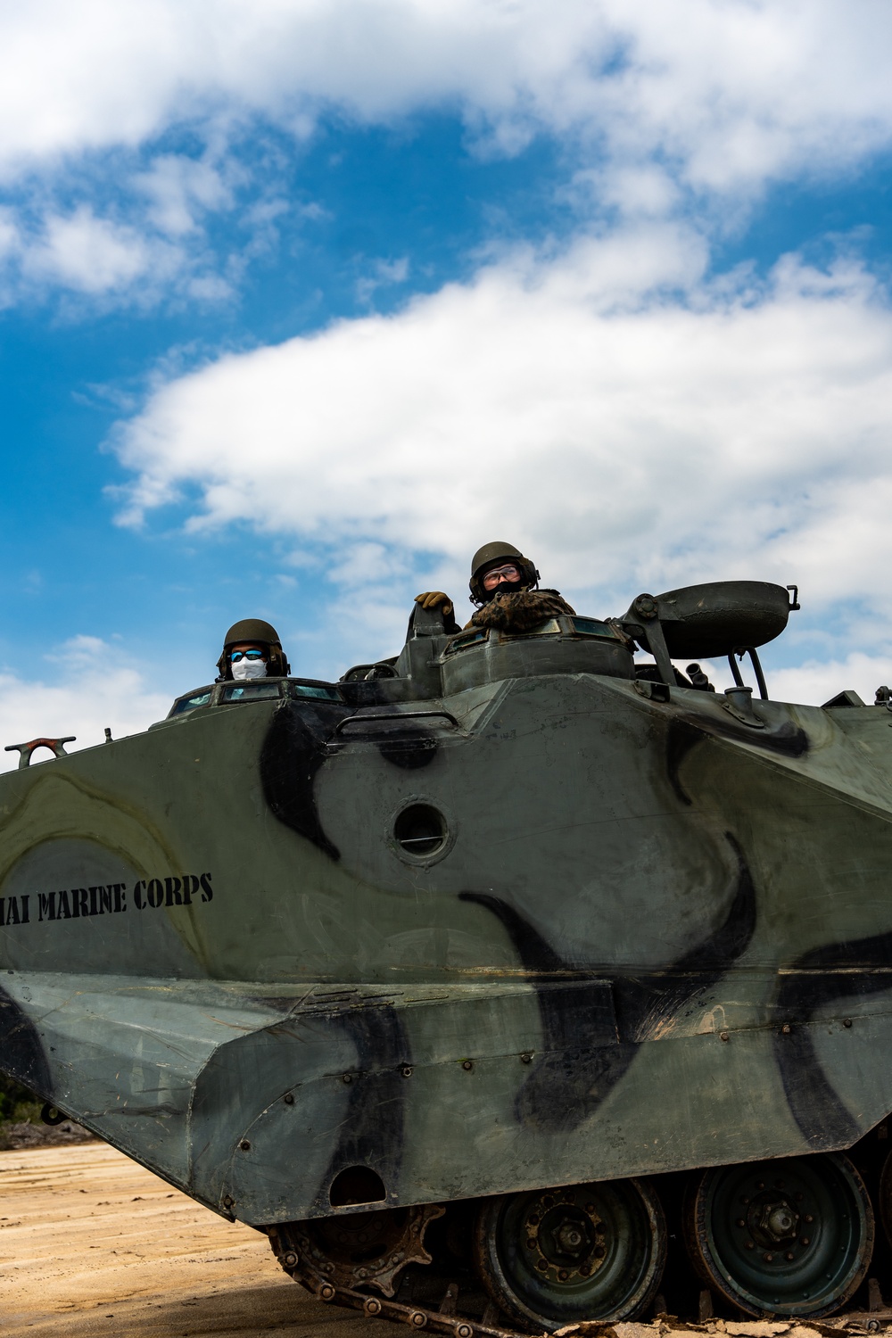 Royal Thai, U.S. Marines conduct Amphibious Assault Vehicle Training