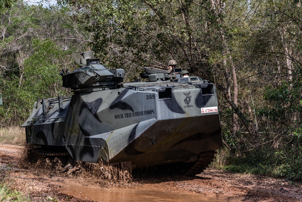 Royal Thai, U.S. Marines conduct Amphibious Assault Vehicle Training