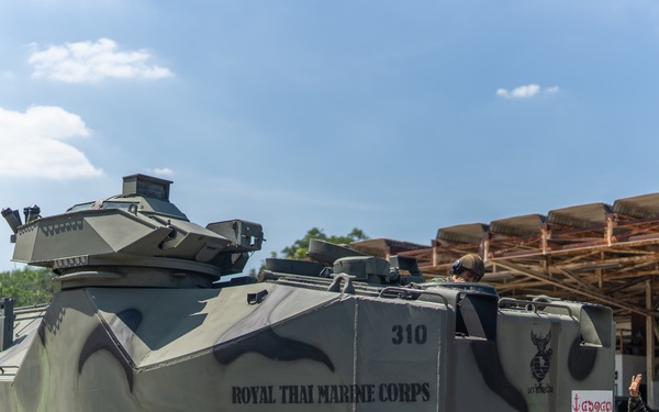 Royal Thai, U.S. Marines conduct Amphibious Assault Vehicle Training