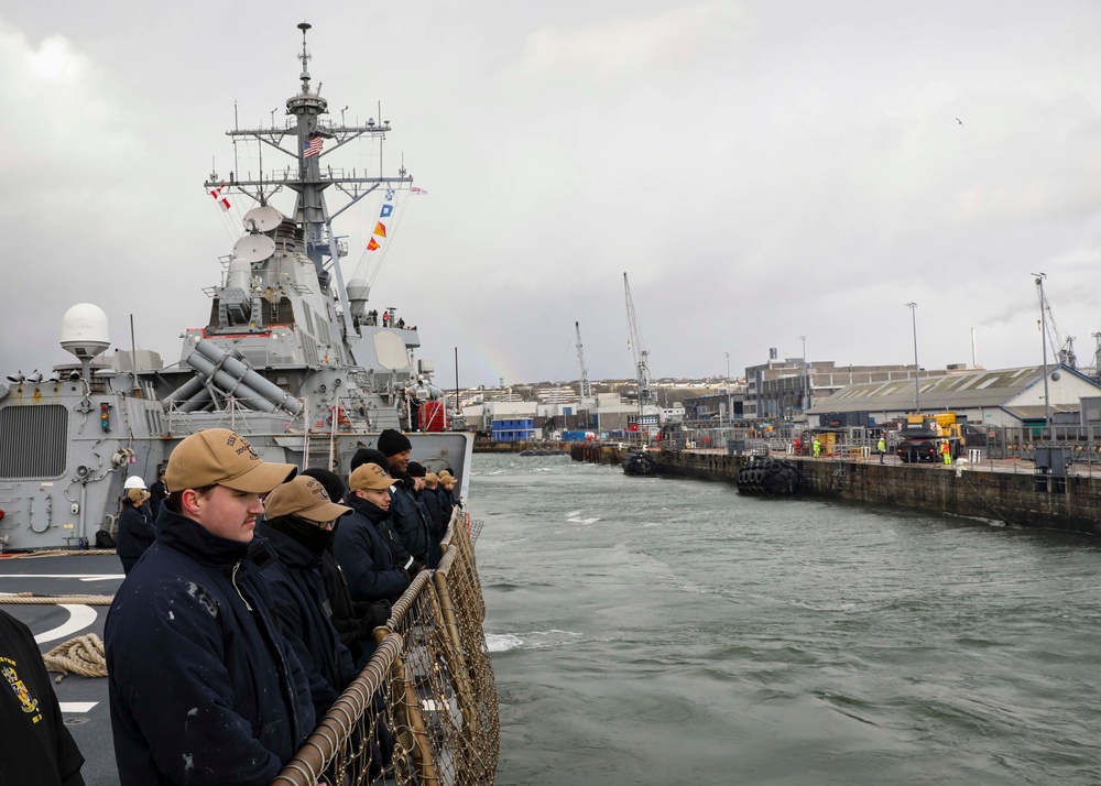 USS Porter (DDG 78) Departs Plymouth