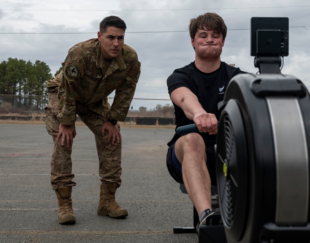 19th CES EOD Airmen run Tier 2 test for DEP members