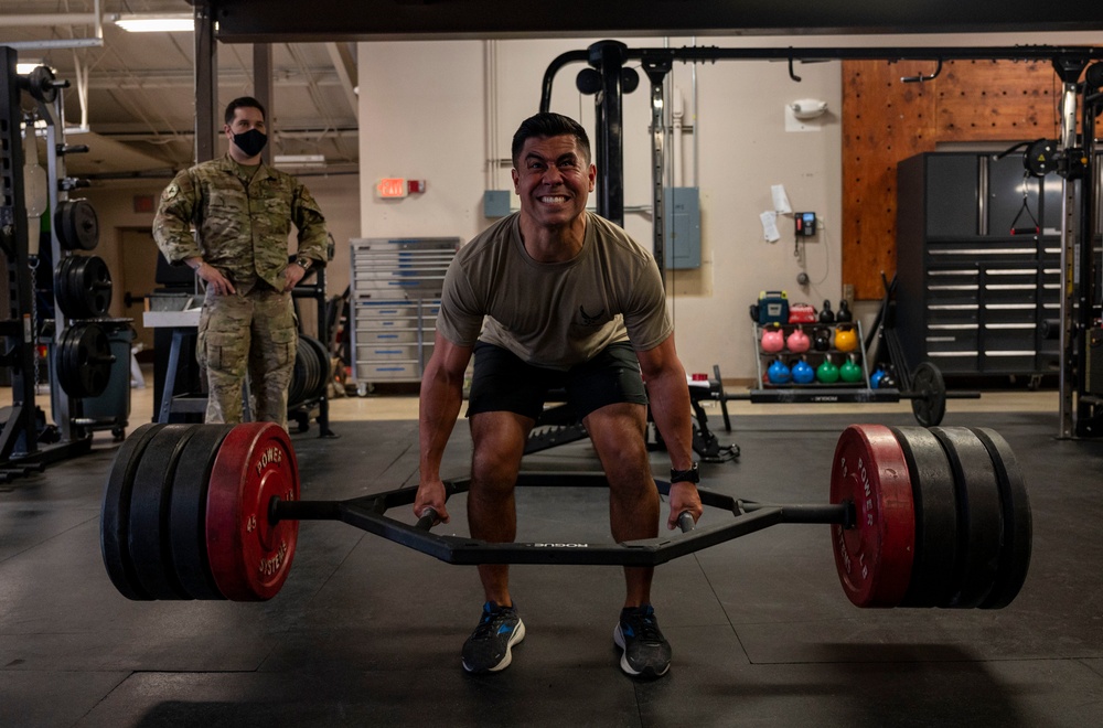 19th CES EOD Airmen run Tier 2 test for DEP members