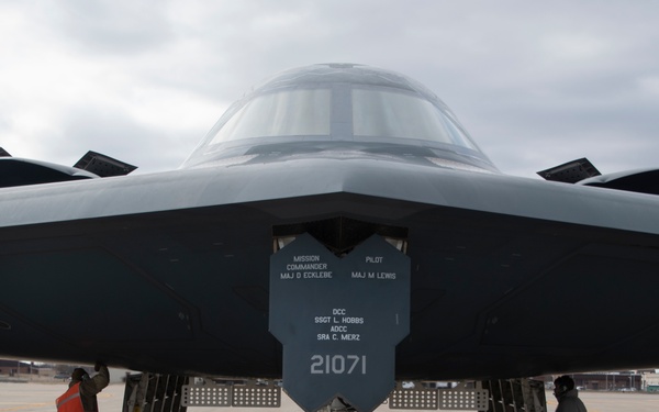 131st Bomb Wing pilot surpasses 1500 hours of flight time in B-2 Spirit bomber