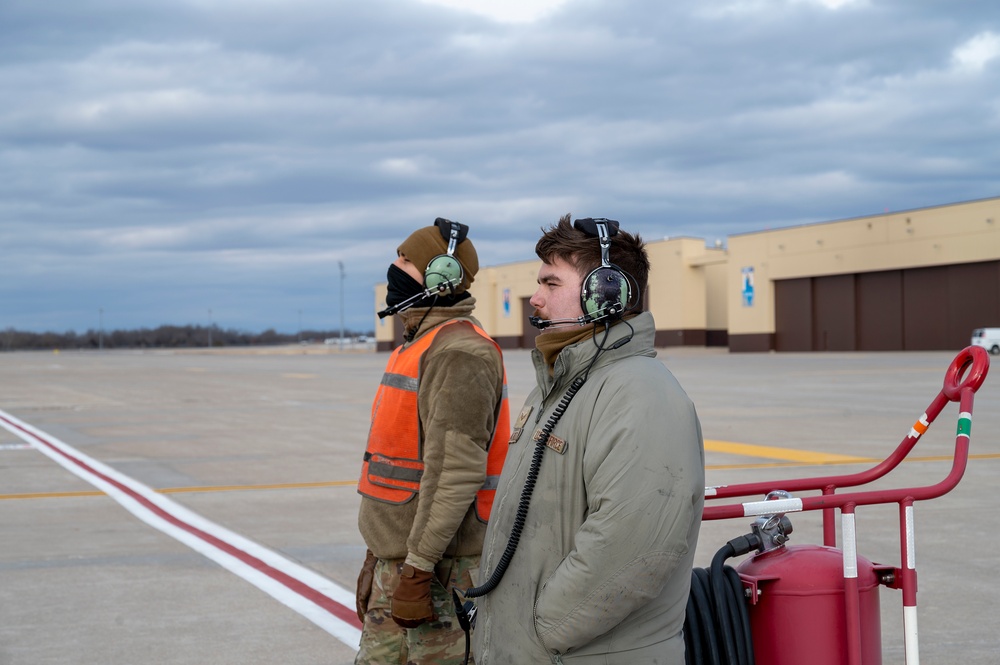 131st pilot marks 1500 hours in B-2