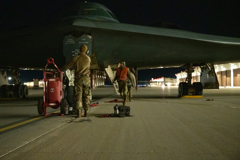 131st pilot marks 1500 hours in B-2