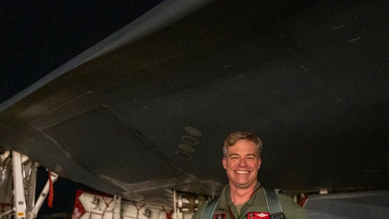 131st pilot achieves 1,500 flight hours in B-2