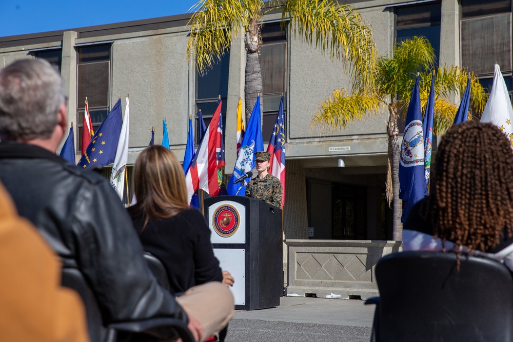 Commanding General of Marine Corps Installations West recognizes civilian workers