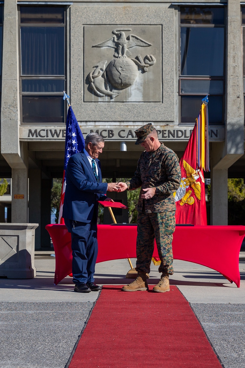 Commanding General of Marine Corps Installations West recognizes civilian workers