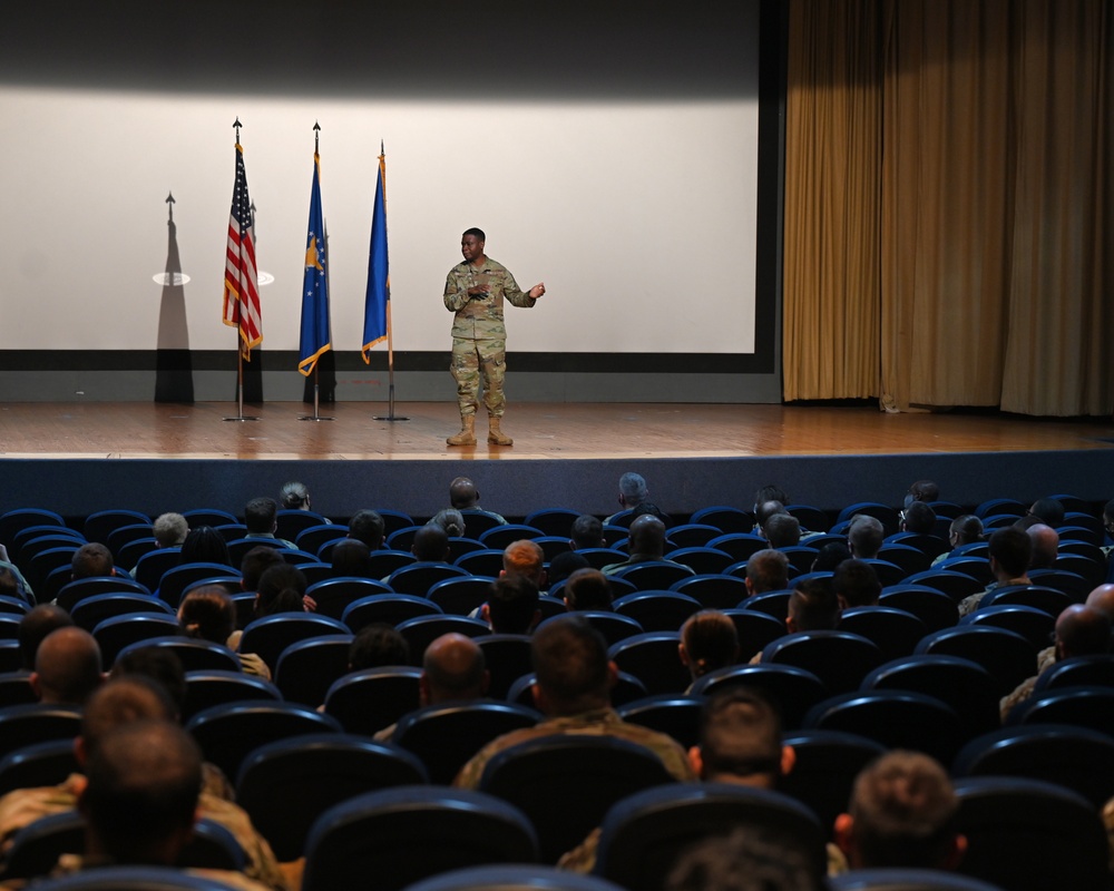 Brigadier General Adams promotes D&amp;I at Goodfellow