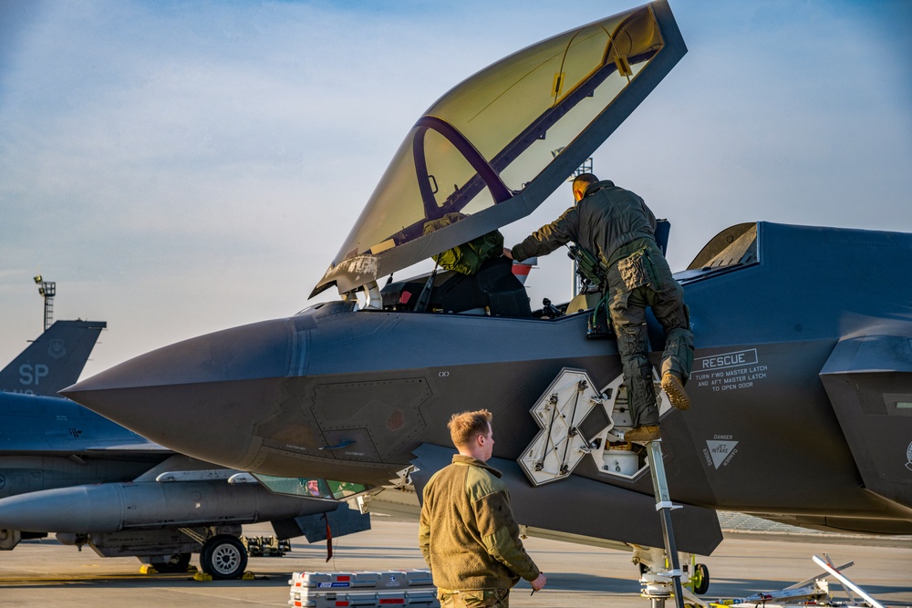 388th FW supports NATO eAP mission from Romania