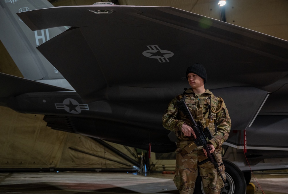 U.S. F-35s forward deploy to NATO’s eastern flank