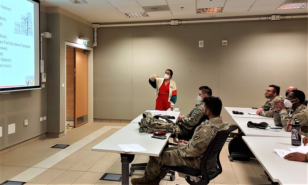 Soldiers gain tax tips from Army Community Service