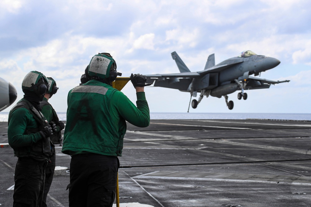 Abraham Lincoln conducts flight operations