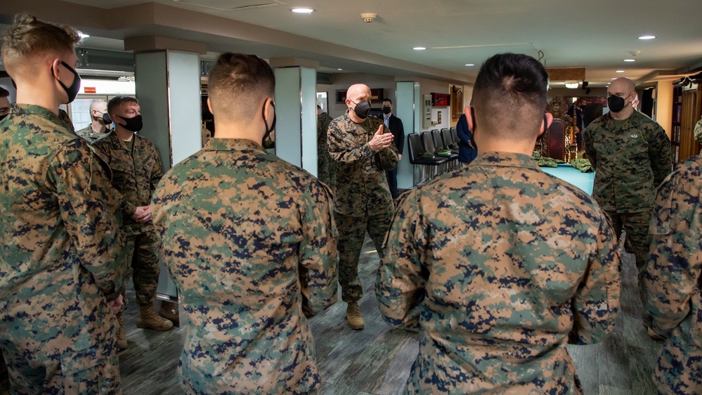 Gen. Berger, Sgt. Maj. Black visit the Republic of Korea