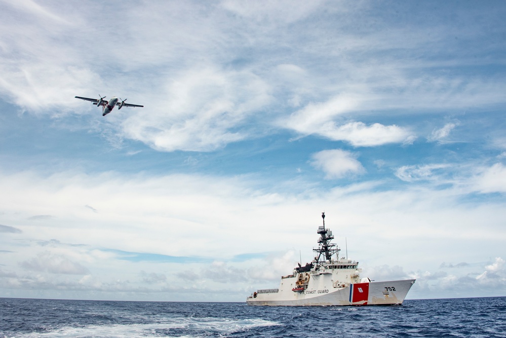 USCGC Stratton crew conduct training with Australian maritime surveillance aircraft