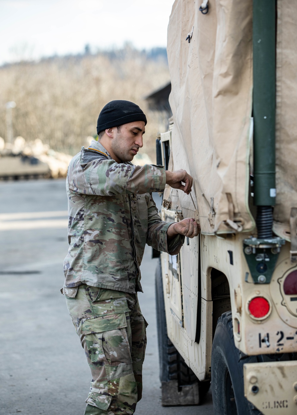 2/34th AR arrives in Czech Republic for Saber Strike 22 excericse